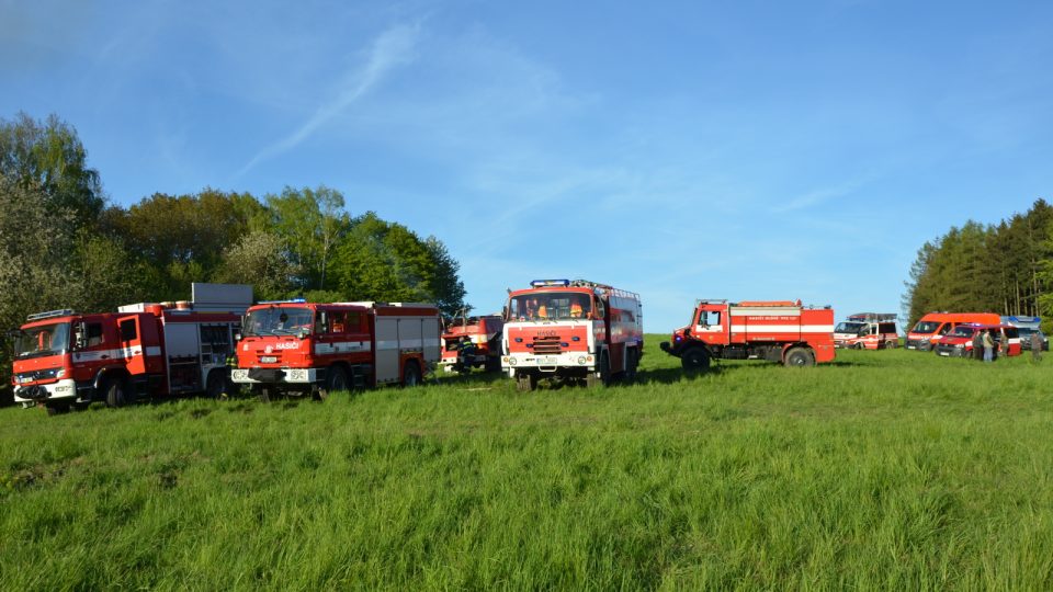 Požár v hale na zpracování pneumatik u Bělčic na Benešovsku Požár v hale na zpracování pneumatik u Bělčic na Benešovsku