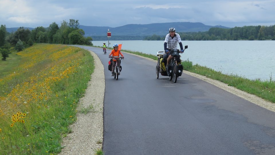 Rodina Zigáčkových cestuje na kole po Evropě (Francie)