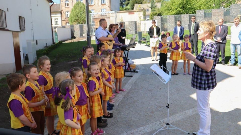 Park u města Prahy již slouží občanům v centru Náchoda