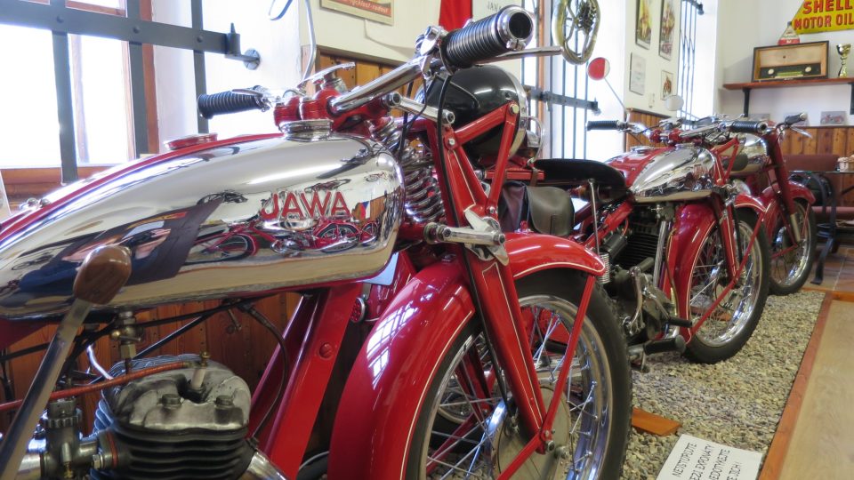 Kolekce historických motocyklů JAWA