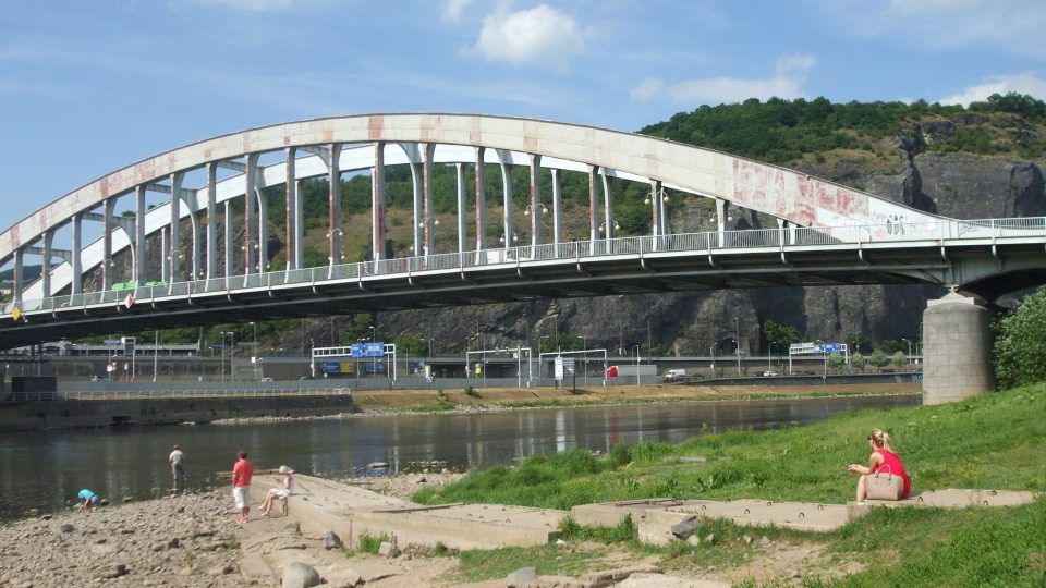 Benešův most