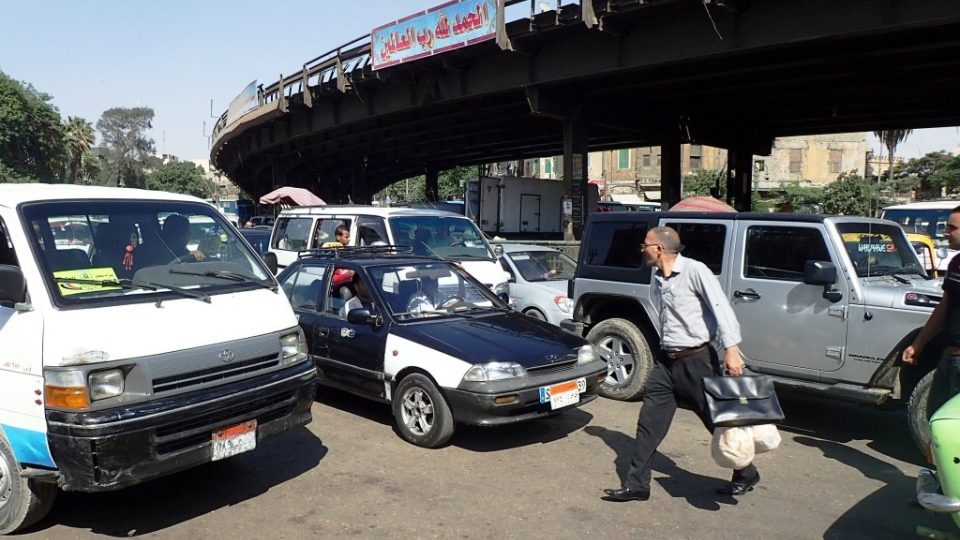 Klakson je povinnou zbraní každého káhirského řidiče