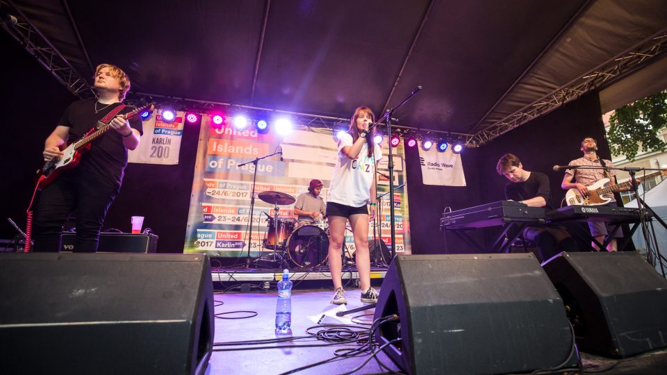 Flash Boy na zakončení pořadu Startér: stagei Radia Wave na United Islands Flash Boy na zakončení pořadu Startér: stagei Radia Wave na United Islands