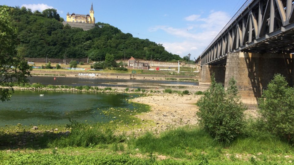 Prostor u železničního mostu podléhá ochraně přírody