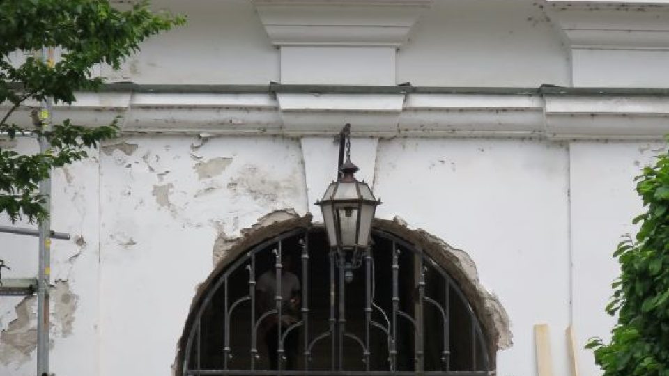 V Hradci Králové začala oprava 200 let starého schodiště Bono publico