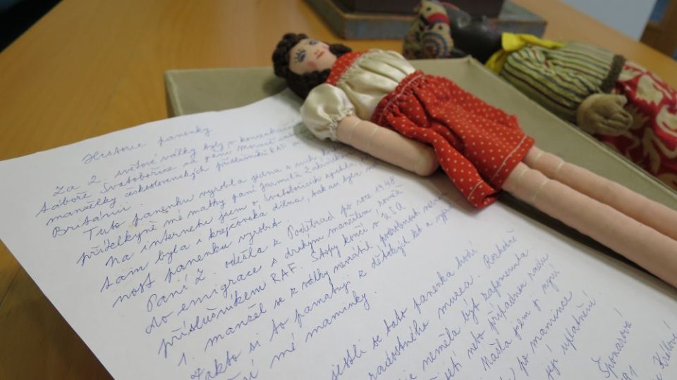 Panenka z koncentračního tábora našla domov v Muzeu hraček v Rychnově nad Kněžnou