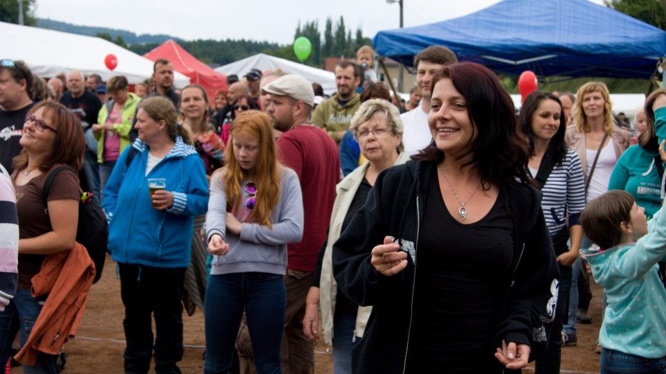 Na festivalu v Klokočí vystoupily skupiny Anarchia, Hallodrn, Seven, Soumrak Band a liberecká Těla