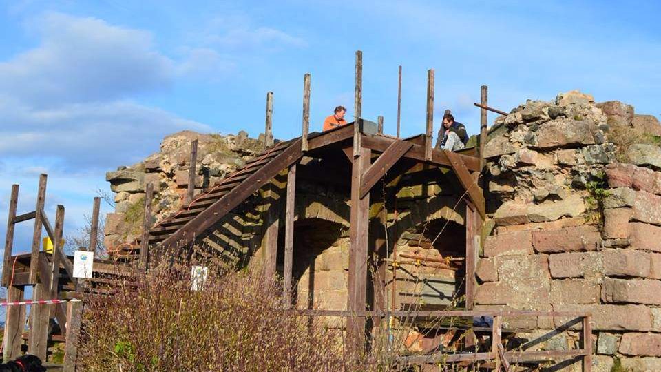 Hrad Kumburk pamatuje i husitské hejtmany