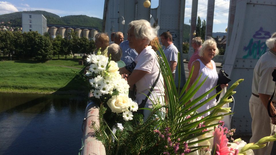 Pamětníci si v Ústí nad Labem připomněli oběti „ústeckého masakru“ z roku 1945