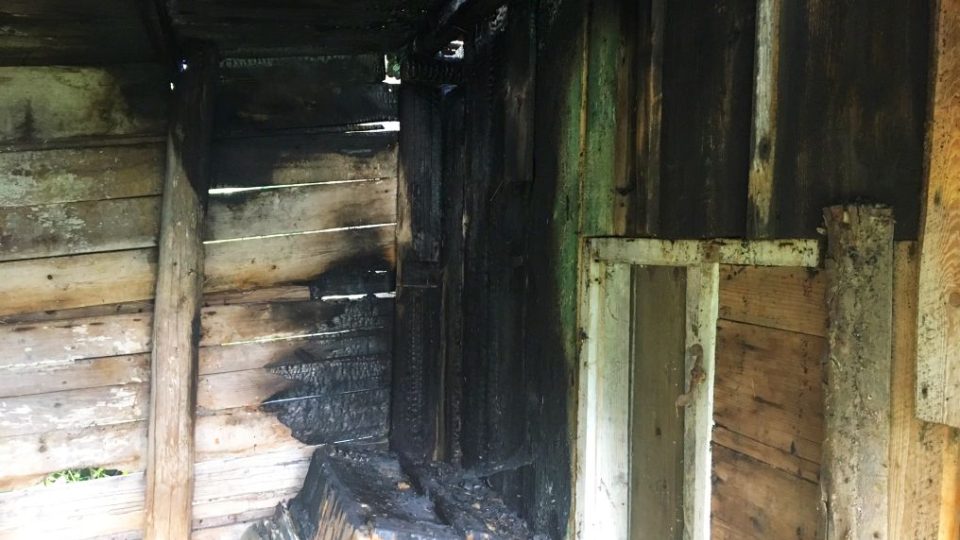 Ve Zdoňově na Broumovsku opět hořelo, už posedmé za poslední čtyři roky. Šlo o starou kůlnu.