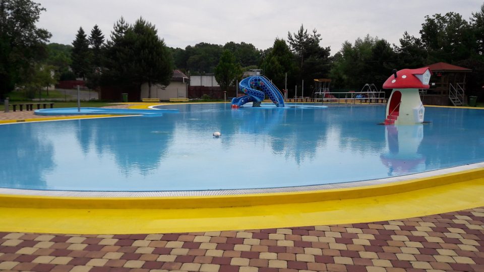 Milovníky plavání a letních radovánek u vody láká každý rok koupaliště v Ostravě-Porubě