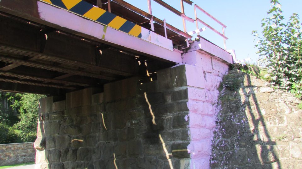 Růžový most, Luka nad Jihlavou