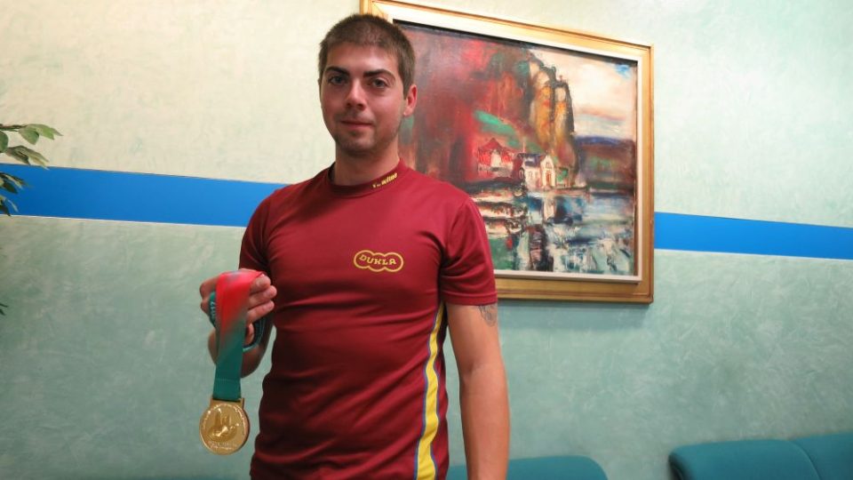 Sportovní střelec Dukly Hradec Králové Miloš Slavíček získal na evropském šampionátu v ázerbájdžánském Baku zlato ve skeetu
