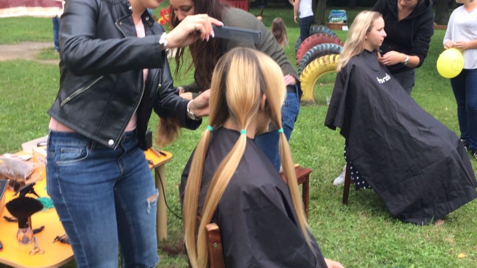 Kateřina Andělová byla jednou z těch, které darovaly vlasy na pomoc onkologicky nemocným dětem