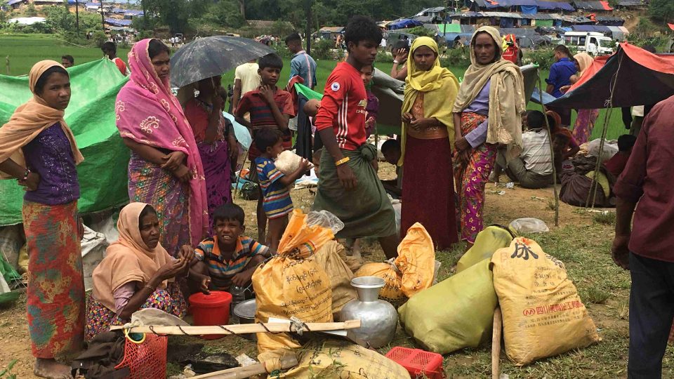 Mnozí z Rohingů nejedli před příchodem do tábora i několik dní