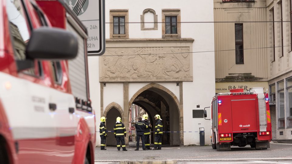 Silný vítr rozbil i ciferníky na Zelené bráně