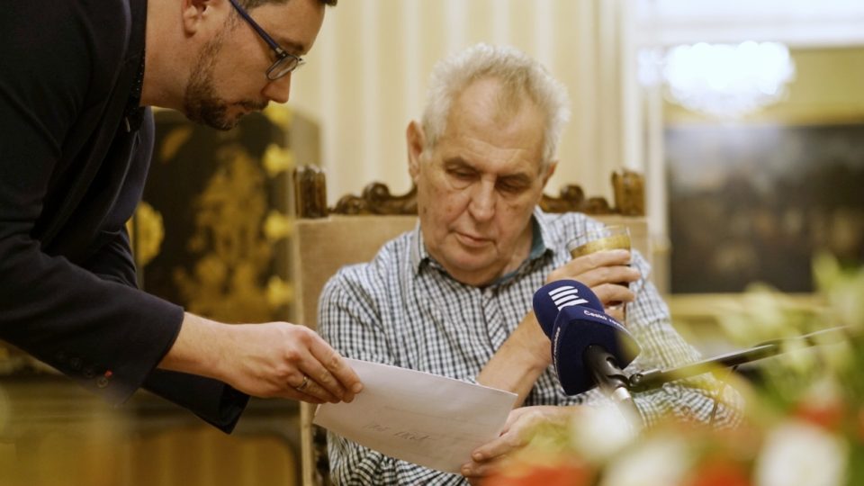 Rozhovor s prezidentem Milošem Zemanem (30. října 2017)