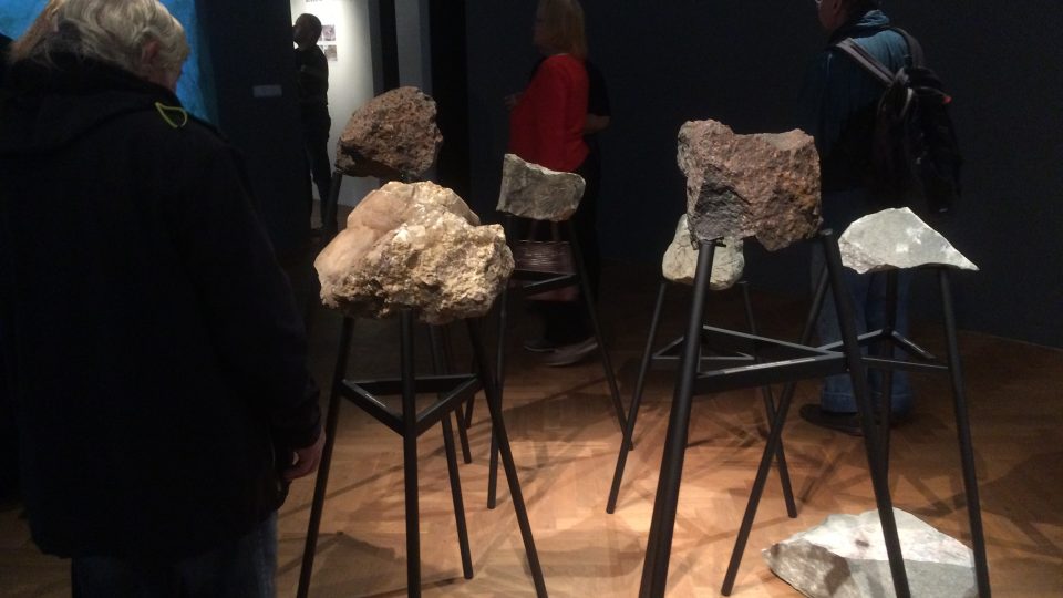 Zhruba 1500 vzorků minerálů z Českého středohoří zabírá pět místností