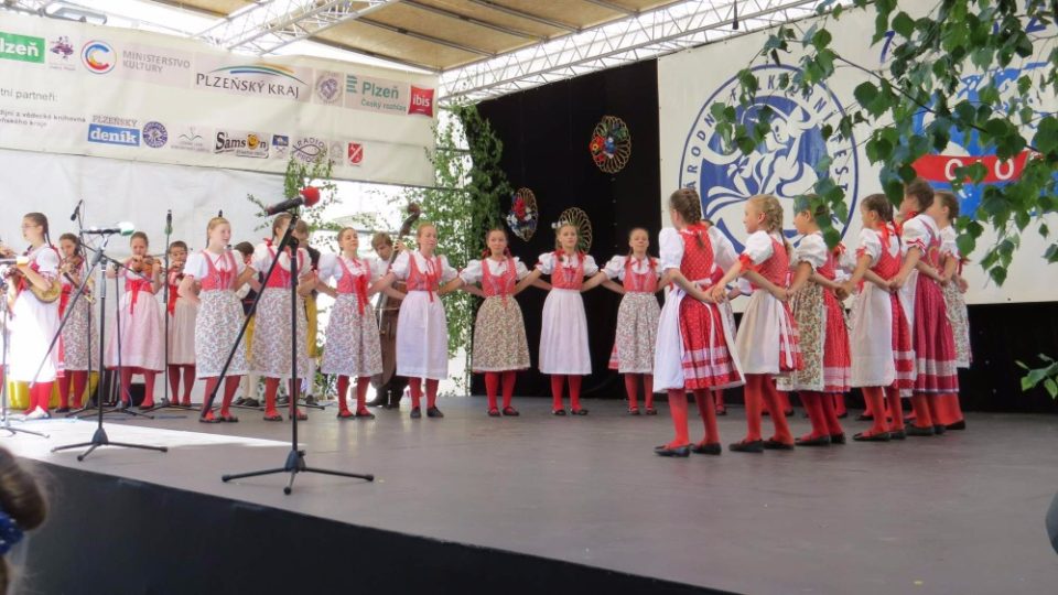 35 let folklorního souboru Jiskřička, Plzeň