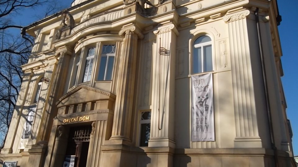 Výstavu můžete vidět v prostorách historické budovy někdejší významné opavské banky, dnes Obecního domu