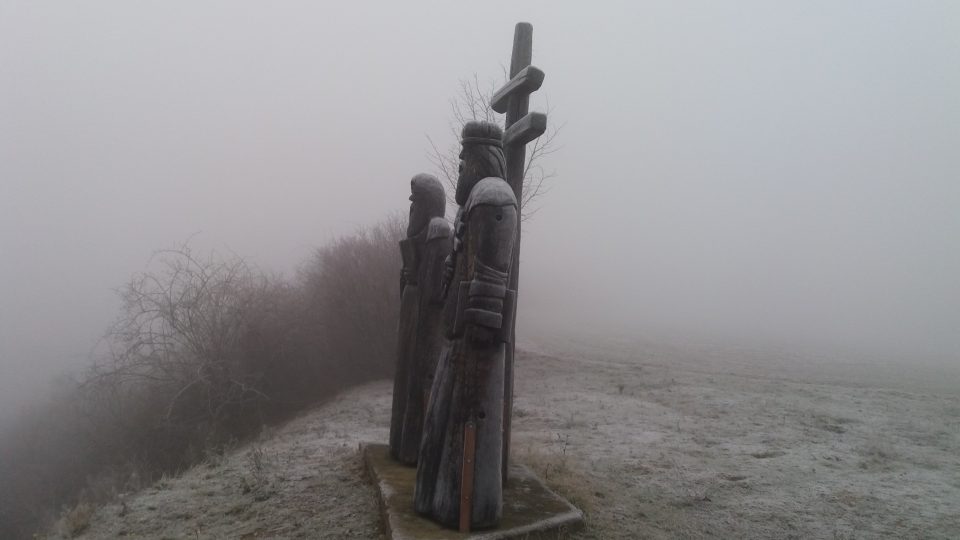 Slovanští věrozvěstové shlížejí směrem k Boleradicím