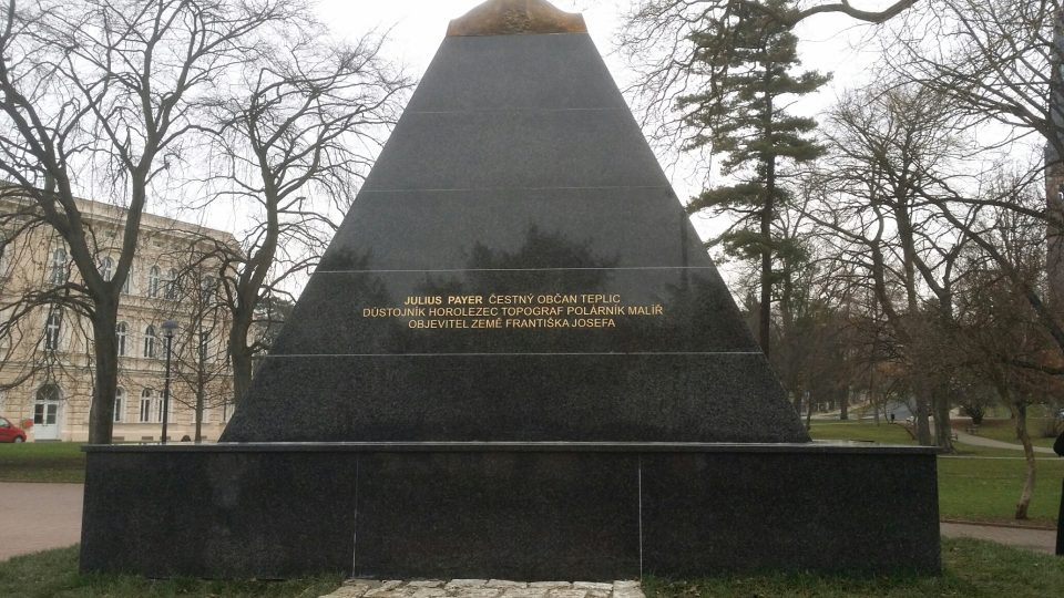 Polárník, objevitel, horolezec a malíř Julius Payer má nově v Teplicích svůj pomník