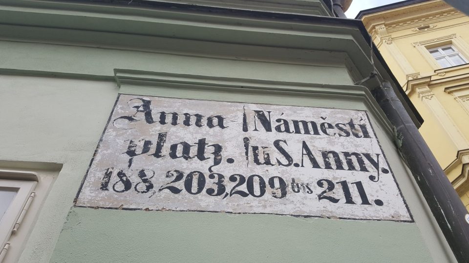 Původní značení na Anenském náměstí