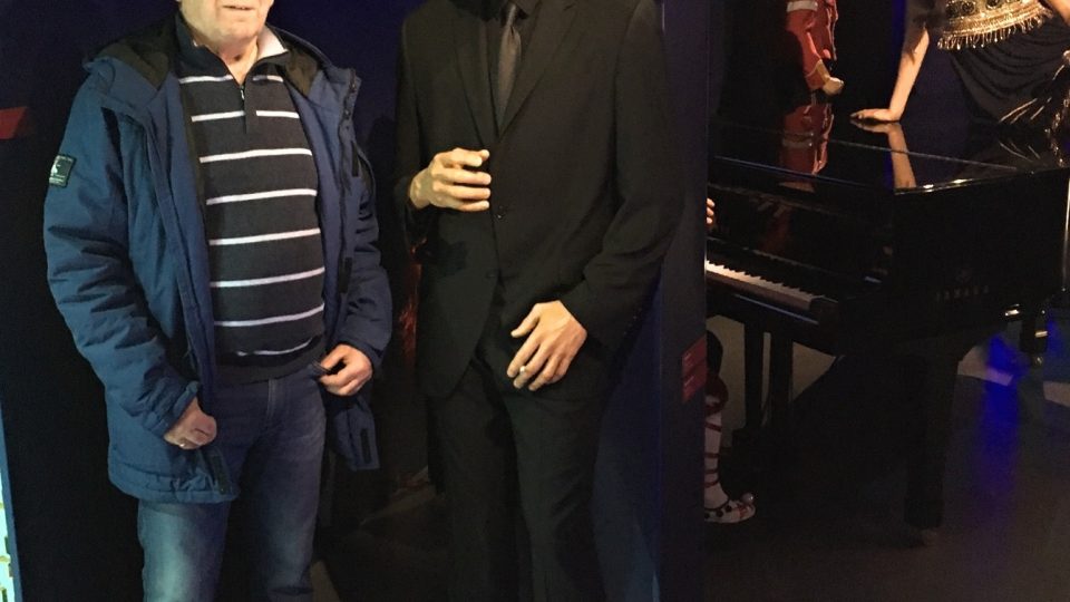 Nedávno zesnulý francouzský zpěvák Johnny Hallyday v pařížském muzeu Grévin