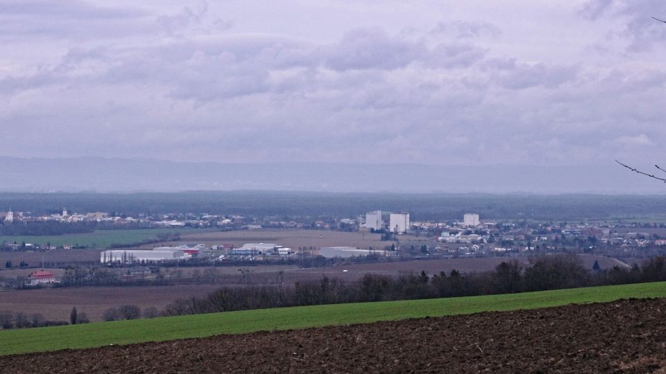 Právě z Litovle se na Pardusku často chodívá za půvabnými pohledy na město