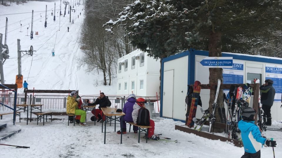 Nový sníh dal šanci níže položeným ski areálům v Krušných horách