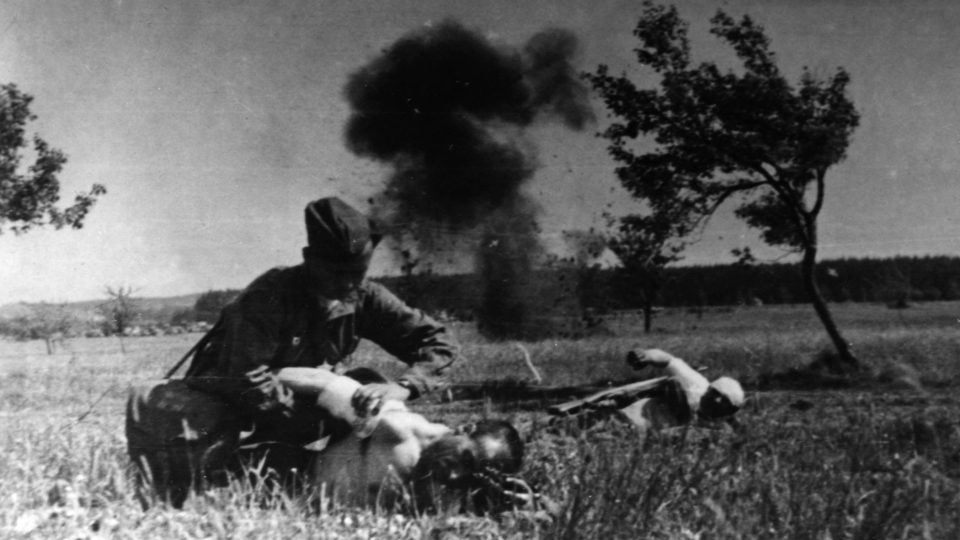 Sovětští vojáci při bojích v okolí Slivice, Milína a Březnice 11. 5. – 12. 5. 1945