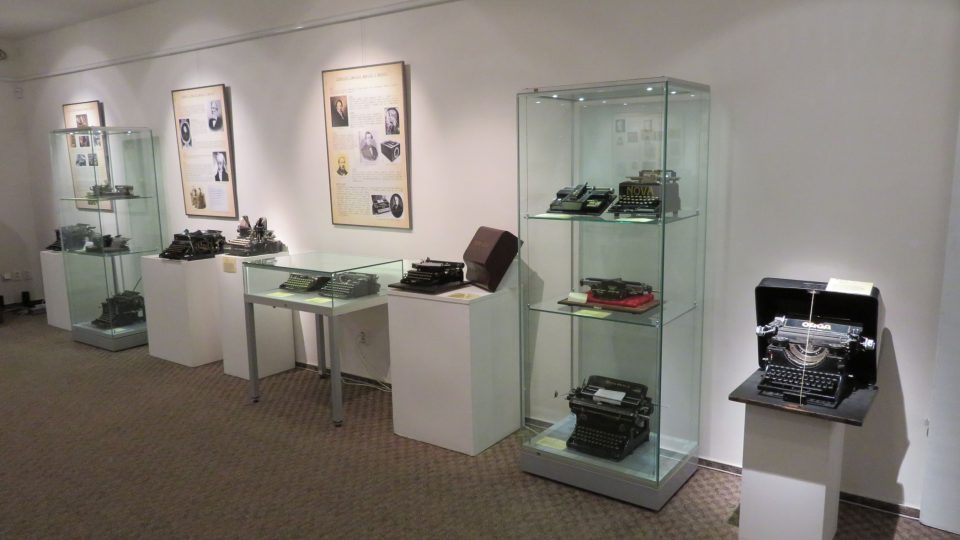Výstava psacích strojů
