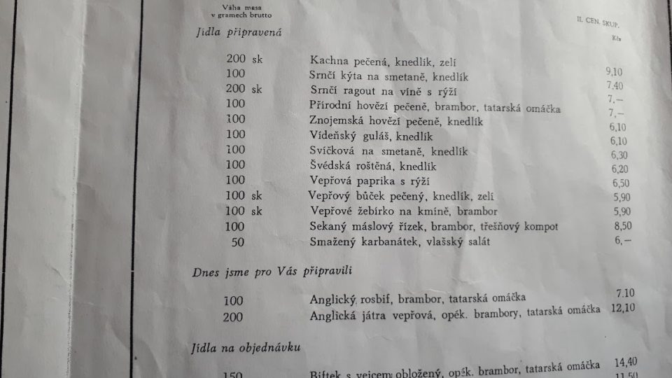 Zámecká vinárna Mělník na vinobraní v roce 1963 přichystala luxusní menu