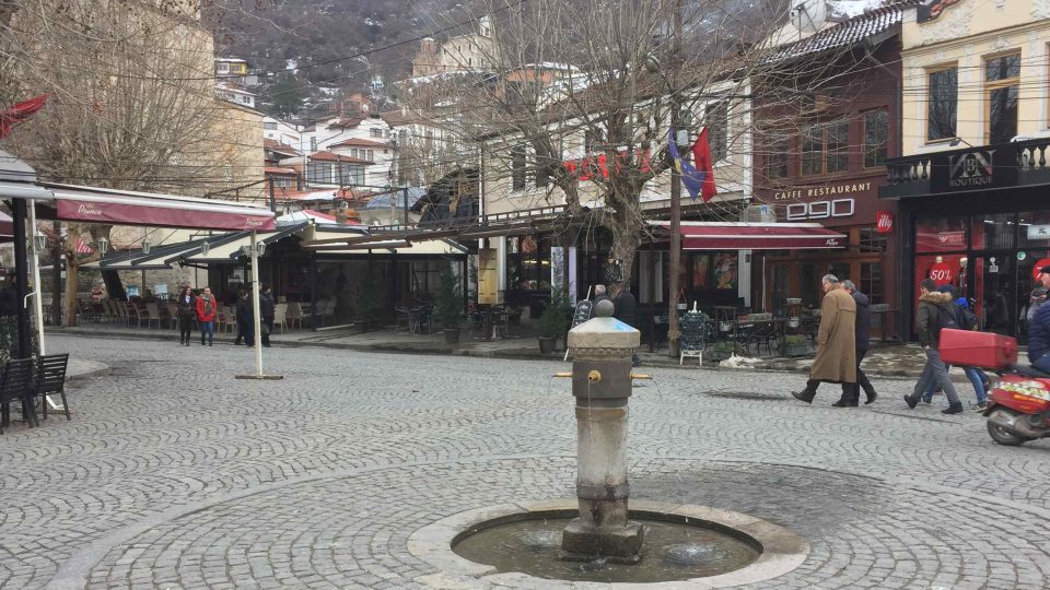 Prizren - náměstí Shadervan s kouzelnou fontánou