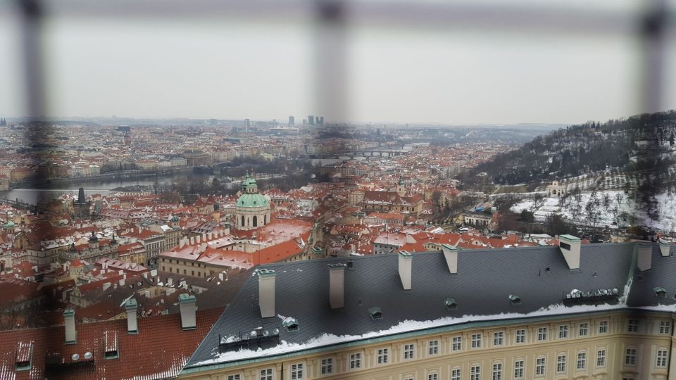 Pohled na Prahu z horní zvonice