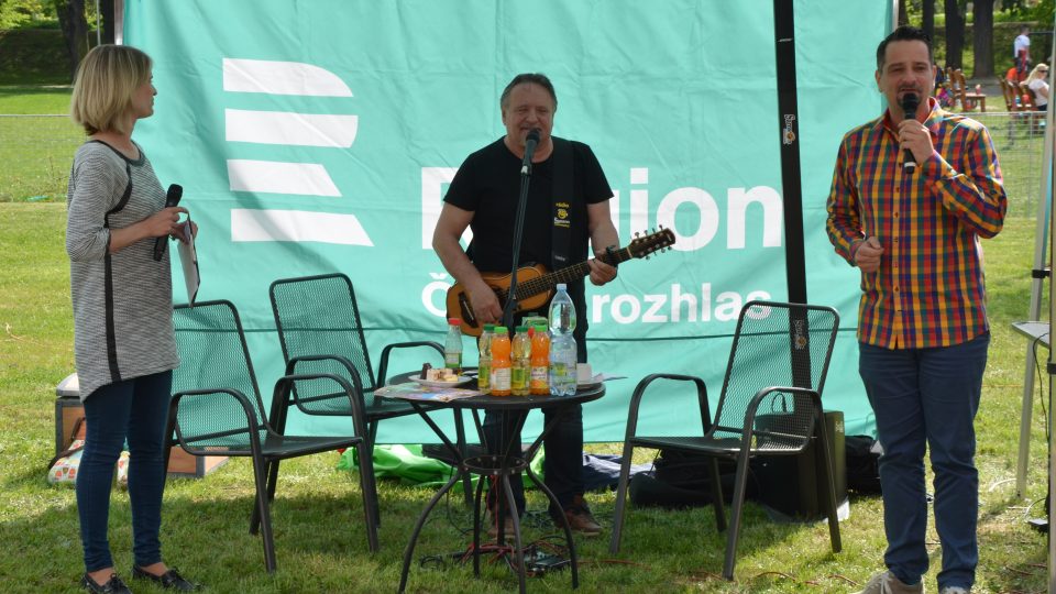 Veronika Albrechtová, Jaroslav Samson Lenk a Honza Macoun 