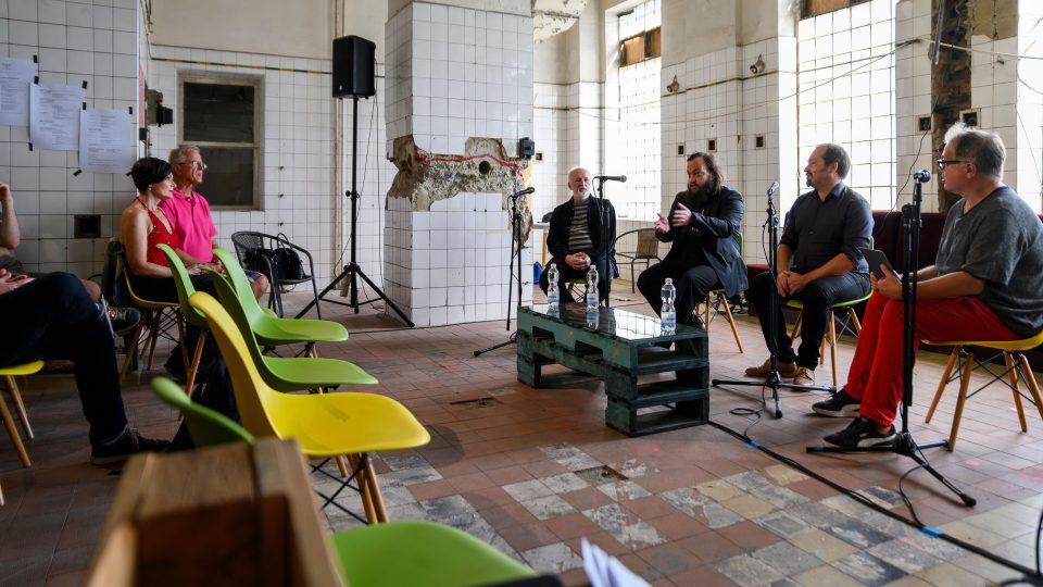 Umělá inteligence v hudbě. Debata na Ostravských dnech 2025 | foto: Martin Popelář Umělá inteligence v hudbě. Debata na Ostravských dnech 2025