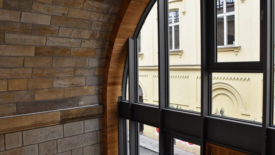 Negrelliho viadukt, pobočka knihovny