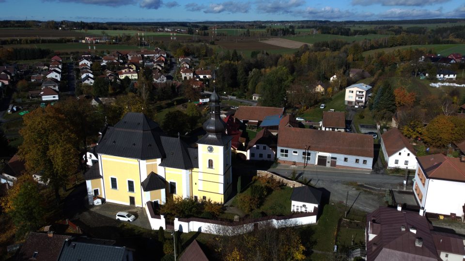 Kostel Navštívení Panny Marie v Obyčtově, letecký pohled