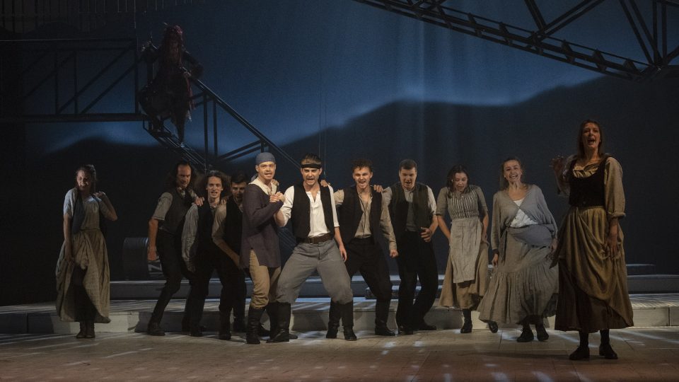 Z inscenace Balada pro banditu | foto: Viktor Kronbauer, Divadlo na Vinohradech Z inscenace Balada pro banditu