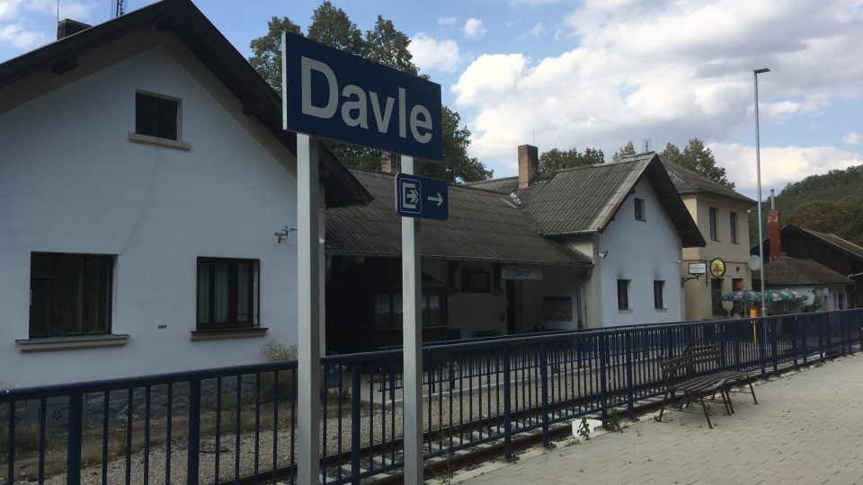 Davle – nejtajemnější nádraží, výchozí stanice nikdy nepostavené trati