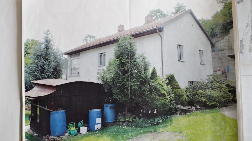 V tomto stavu dům v roce 2016 koupili manželé Zorka a Milan Kožíškovi