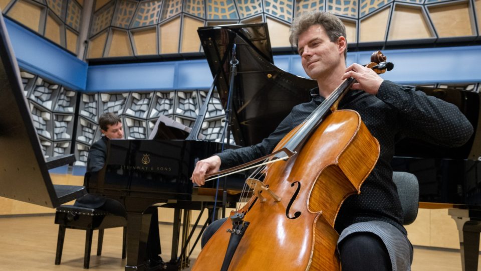 Štěpán Filípek (violoncello) a Ondrej Olos (klavír)