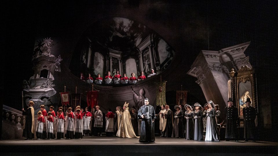 Opera Tosca, Státní opera