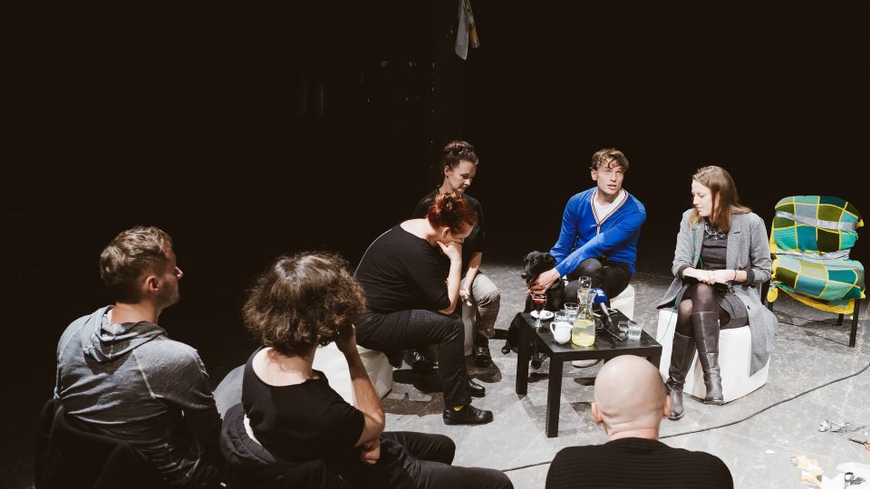 Představení Jasno lepo podstín zhyna, diskuze s tvůrci a diváky