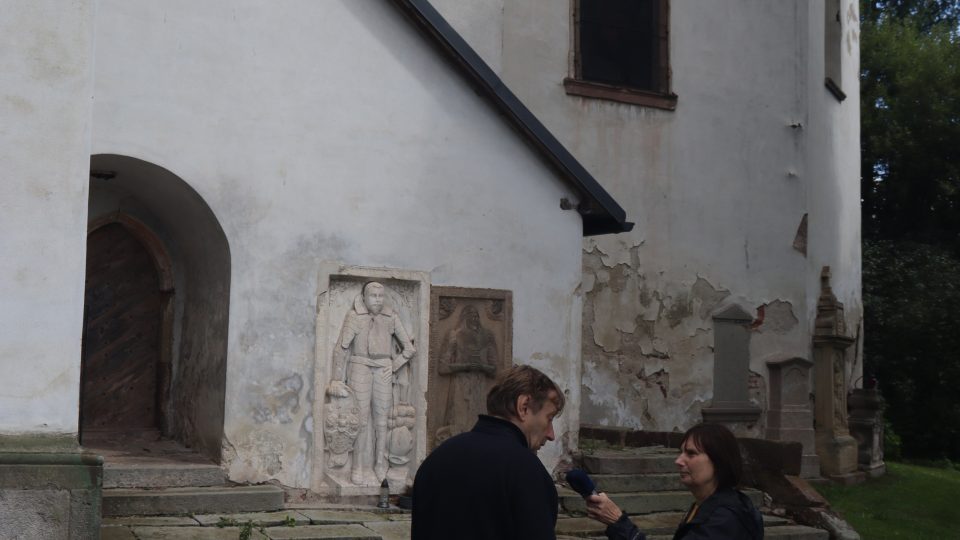 Rudník, kostel sv. Václava, renesanční náhrobky donátora Hannibala z Valdštejna