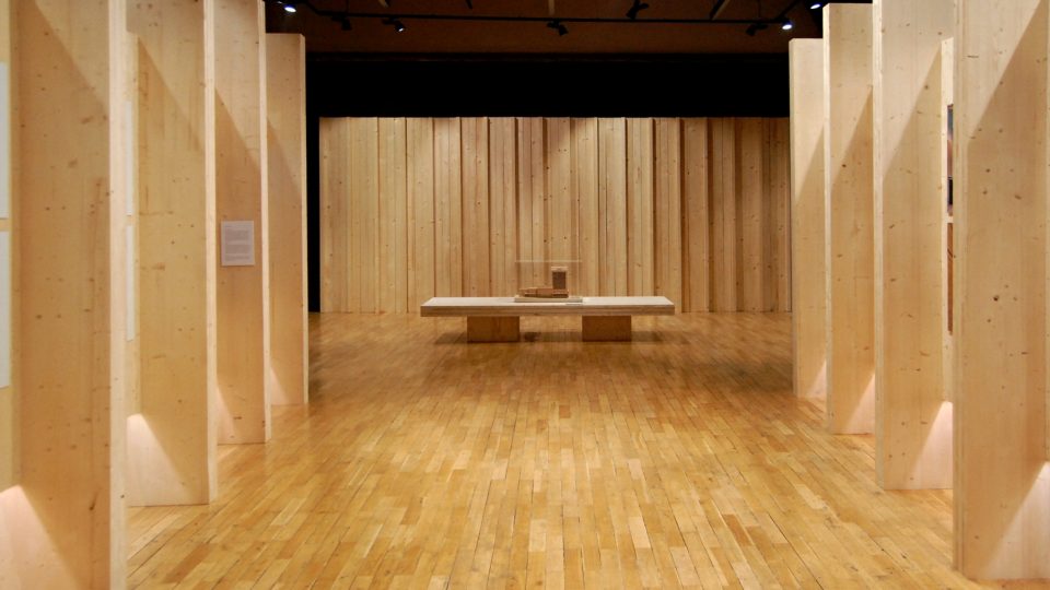 Z expozice výstavy White Arkitekter: A Heart of Wood v Galerii Jaroslava Fragnera
