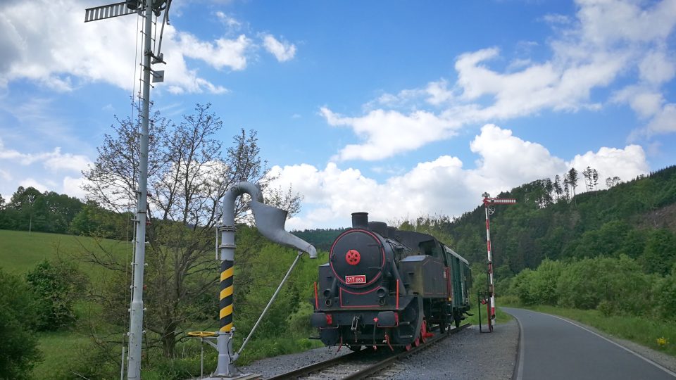 Železniční skanzen u cyklostezky v Lupěném