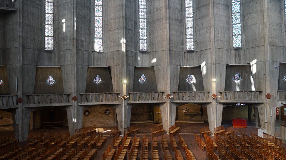 Katedrála Notre-Dame de Royan, architekti Guillaume Gillet a Marc Hébrard