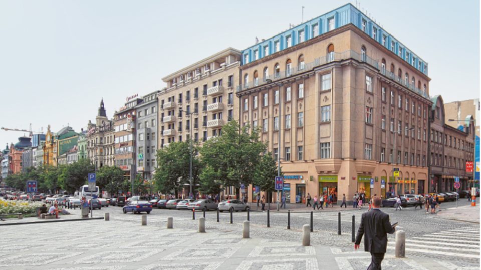 Ukázka z publikace ZBOŘENO. Nároží Václavského náměstí a Opletalovy ulice v době, kdy se již o existenci a hodnotu nárožního domu čp. 1601, nazývaného podle architekta přestavby Kozákův, sváděly tvrdé argumentační bitvy, 2011 | foto: Martin Mádl, Nakladatelství Paseka Ukázka z publikace ZBOŘENO. Nároží Václavského náměstí a Opletalovy ulice v době, kdy se již o existenci a hodnotu nárožního domu čp. 1601, nazývaného podle architekta přestavby Kozákův, sváděly tvrdé argumentační bitvy, 2011